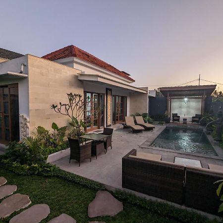 Villa Na-Na Ubud Exterior photo
