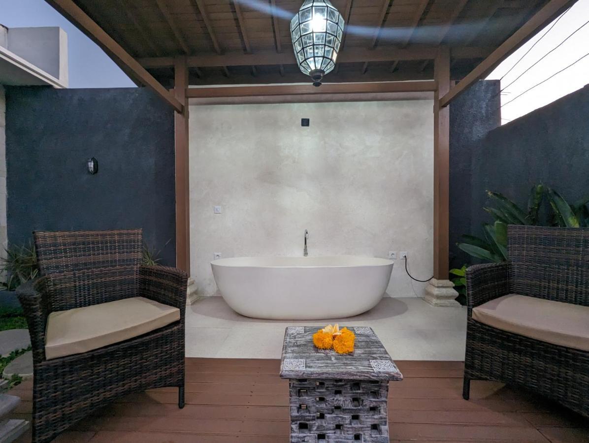 Villa Na-Na Ubud Exterior photo